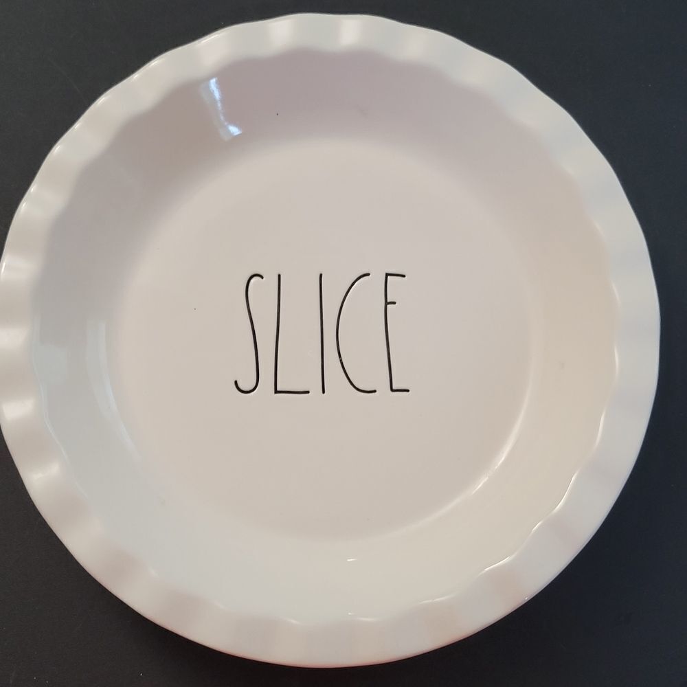Rae Dunn “Slice” Pie Dish Ceramic Plate
